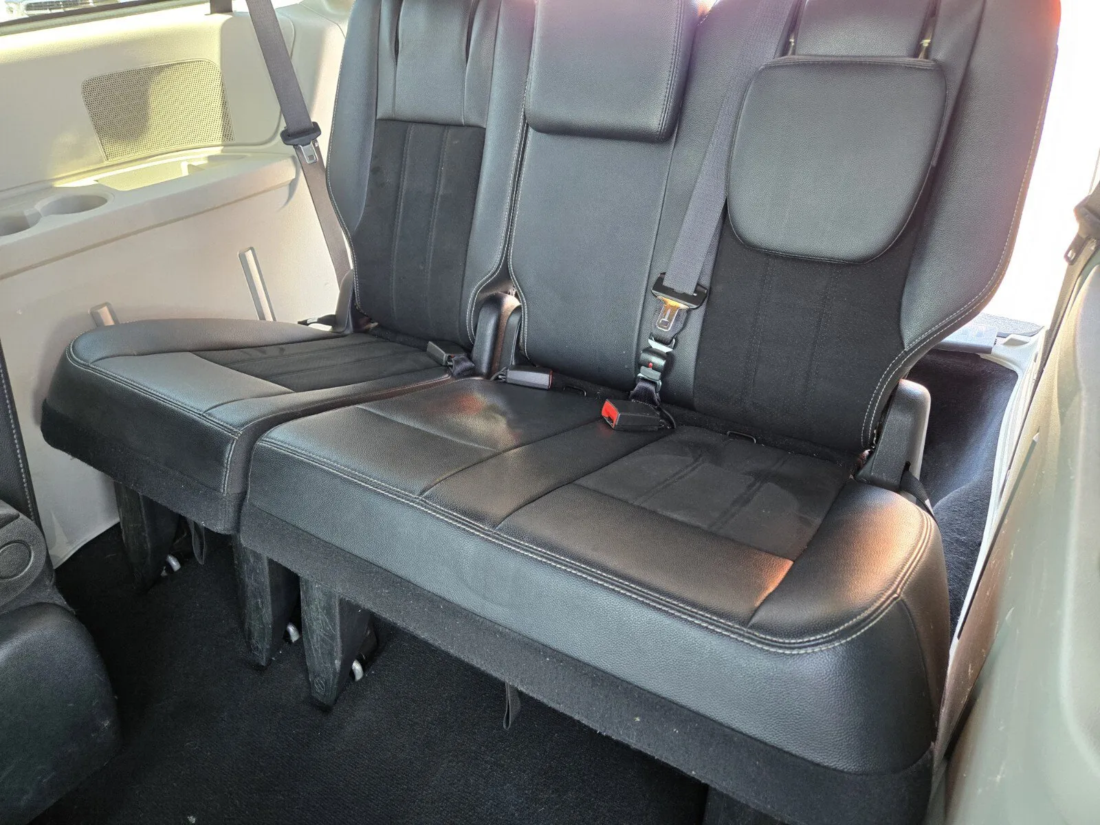 Dodge Grand Caravan photo 9