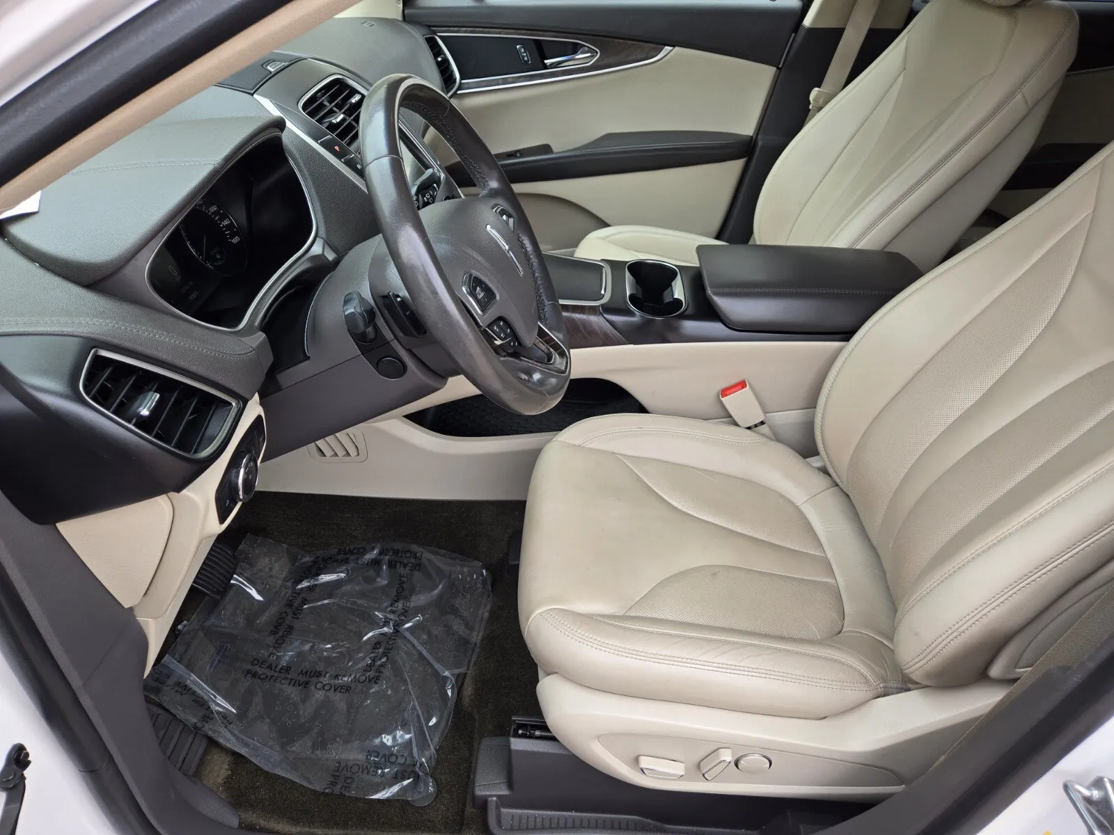 Lincoln MKX photo 7