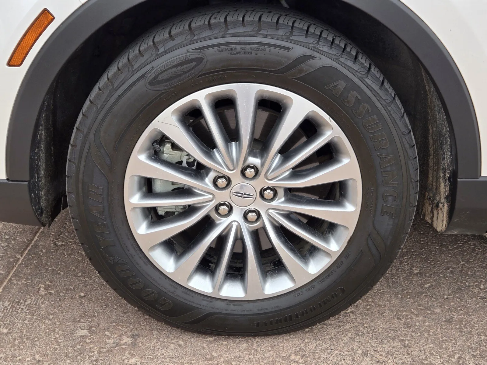 Lincoln MKX photo 6