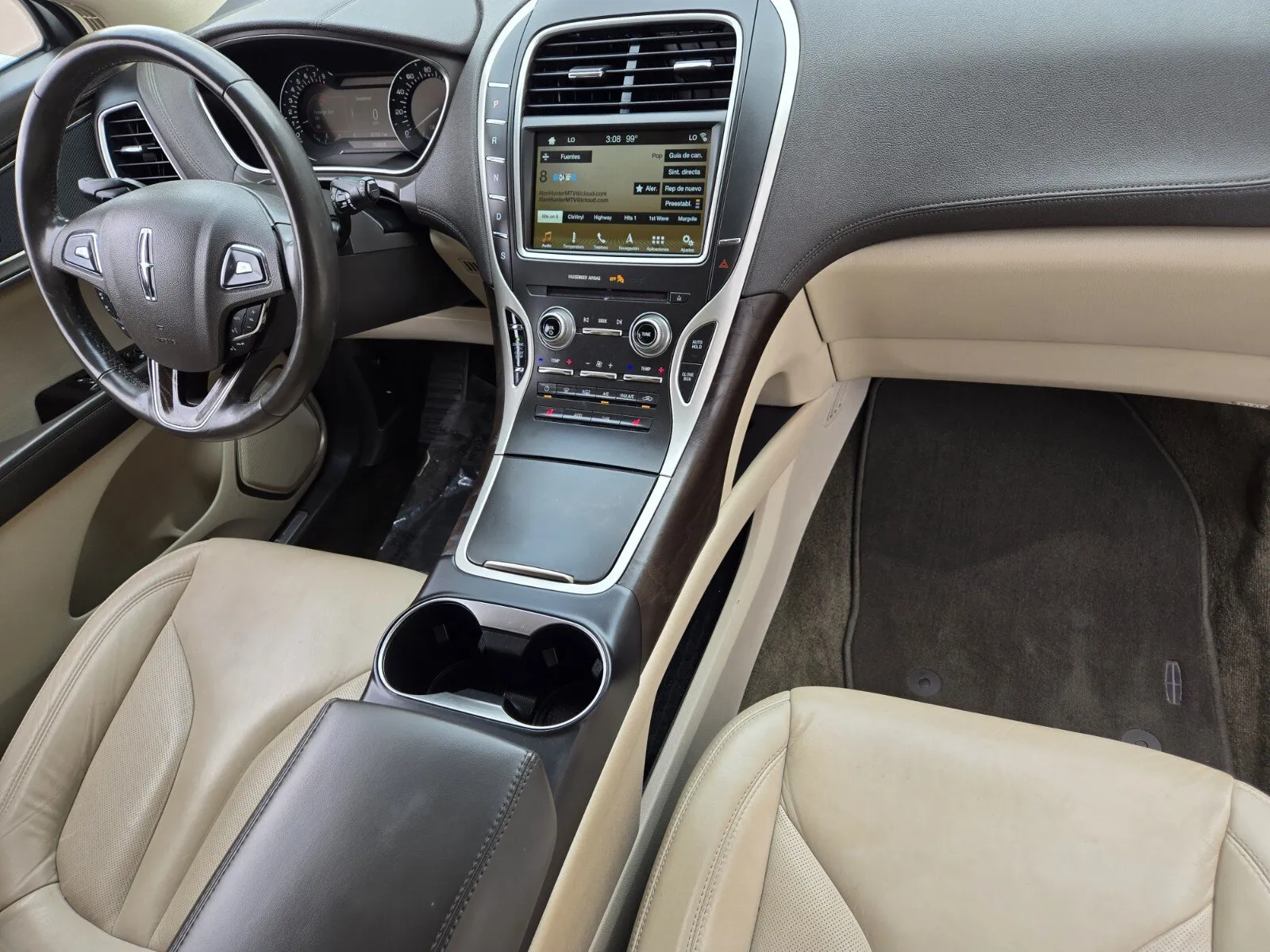 Lincoln MKX photo 13