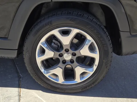 More photos of 2018 Jeep Compass Limited at Baja Auto Sales East, NV