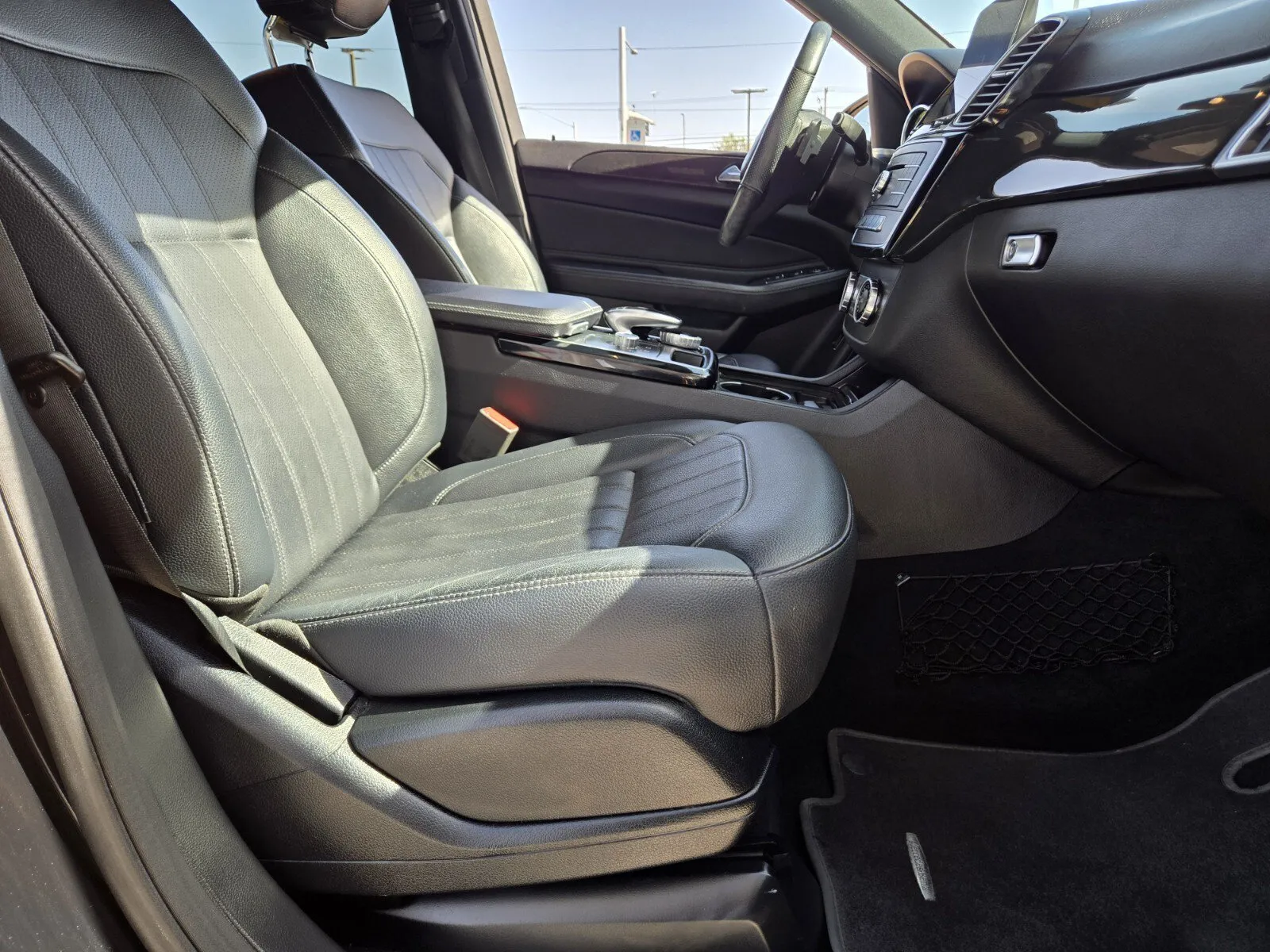 Mercedes-Benz GLE photo 13