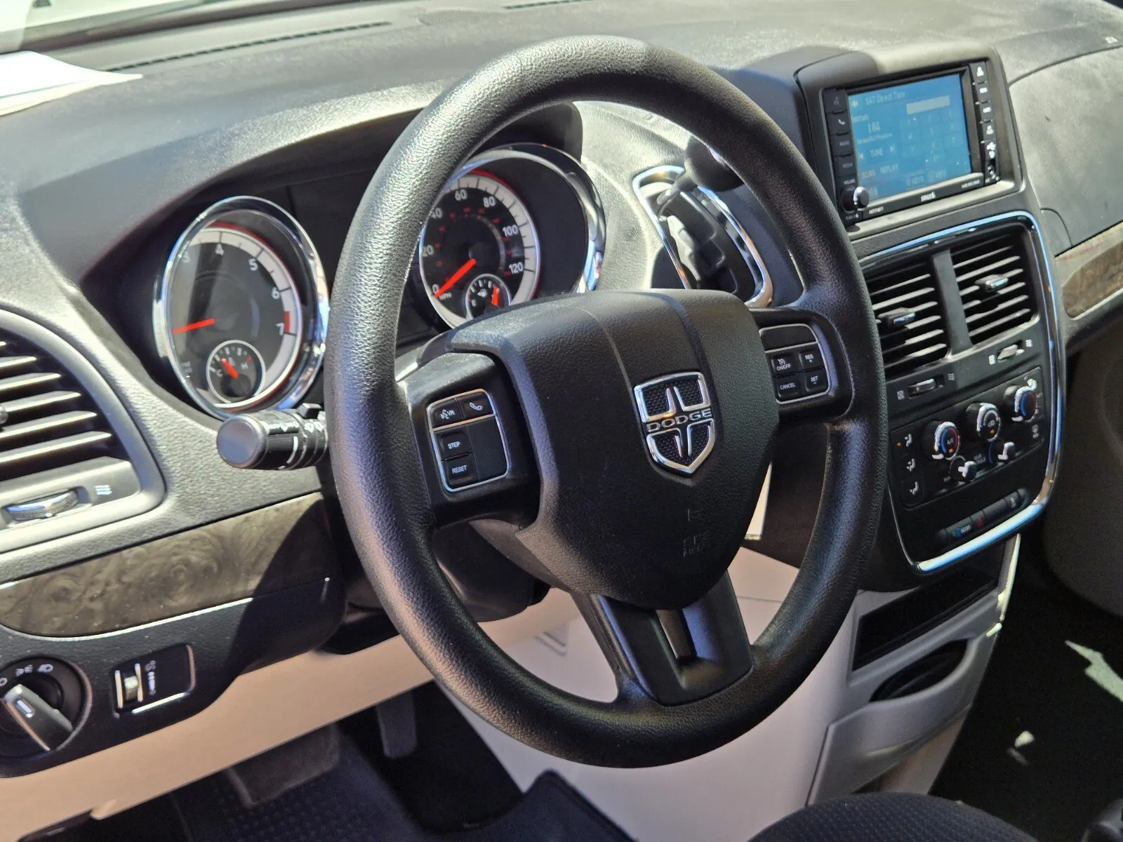Dodge Grand Caravan photo 15