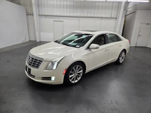 White 2014 Cadillac XTS Luxury for sale in Las Vegas, NV