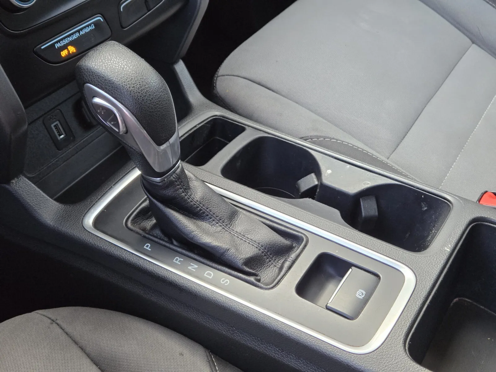 Ford Escape photo 19