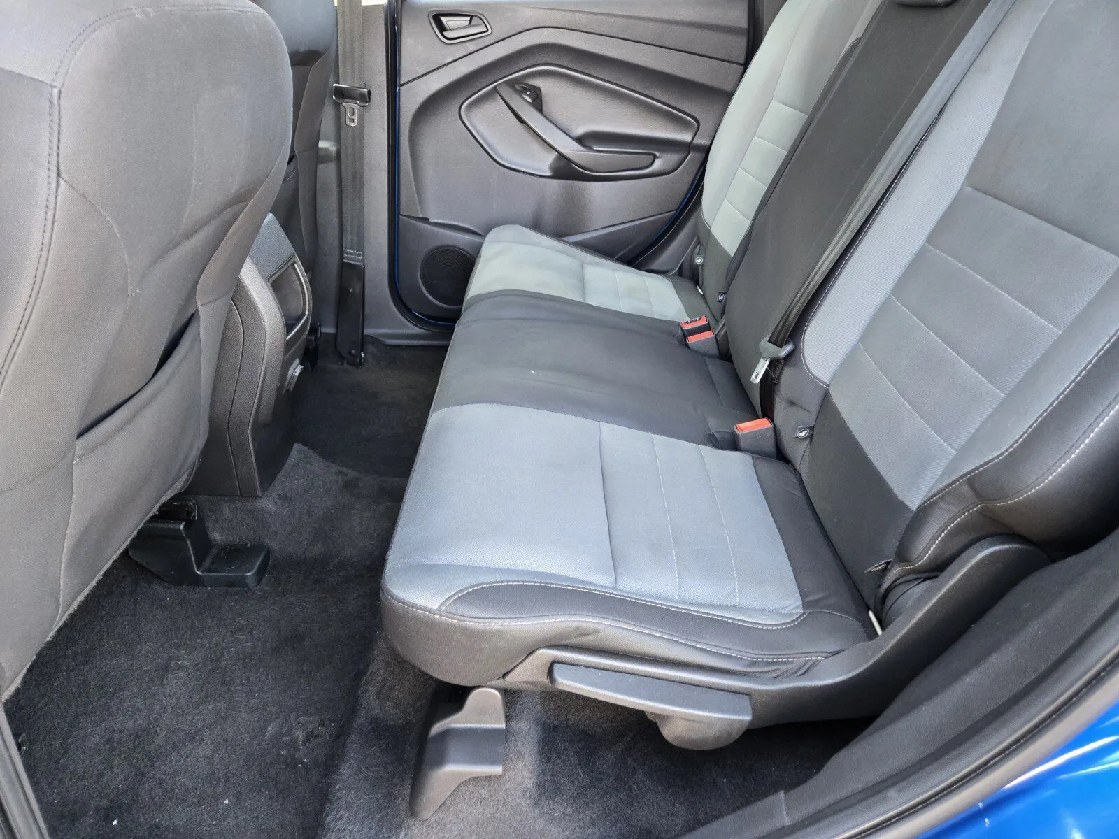 Ford Escape photo 9