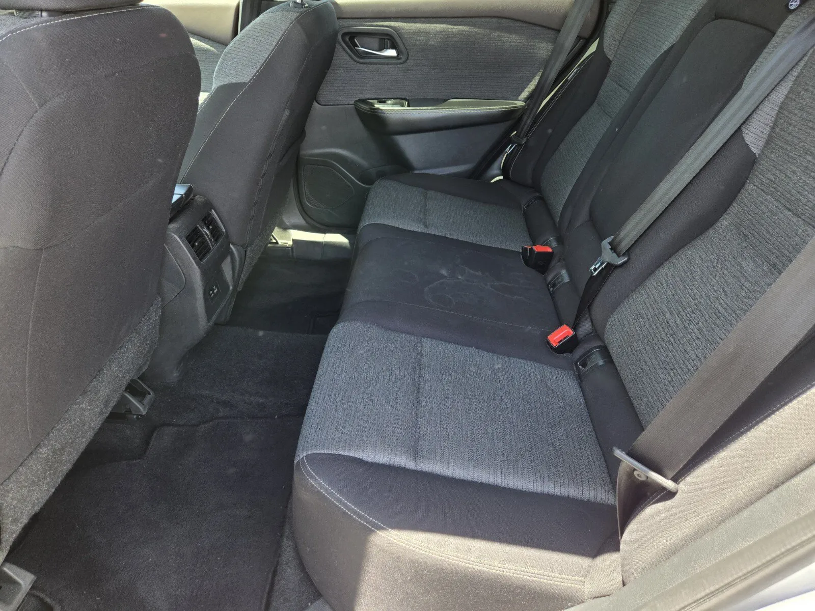 Nissan Rogue photo 8