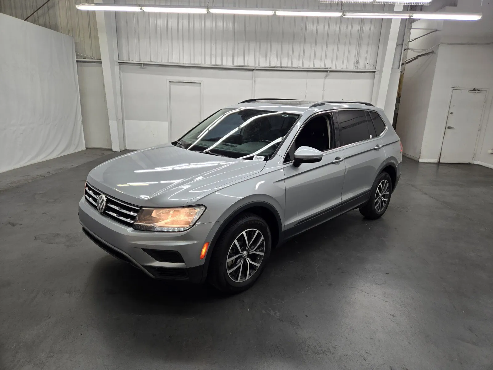 Silver 2019 Volkswagen Tiguan SE for sale in Las Vegas, NV