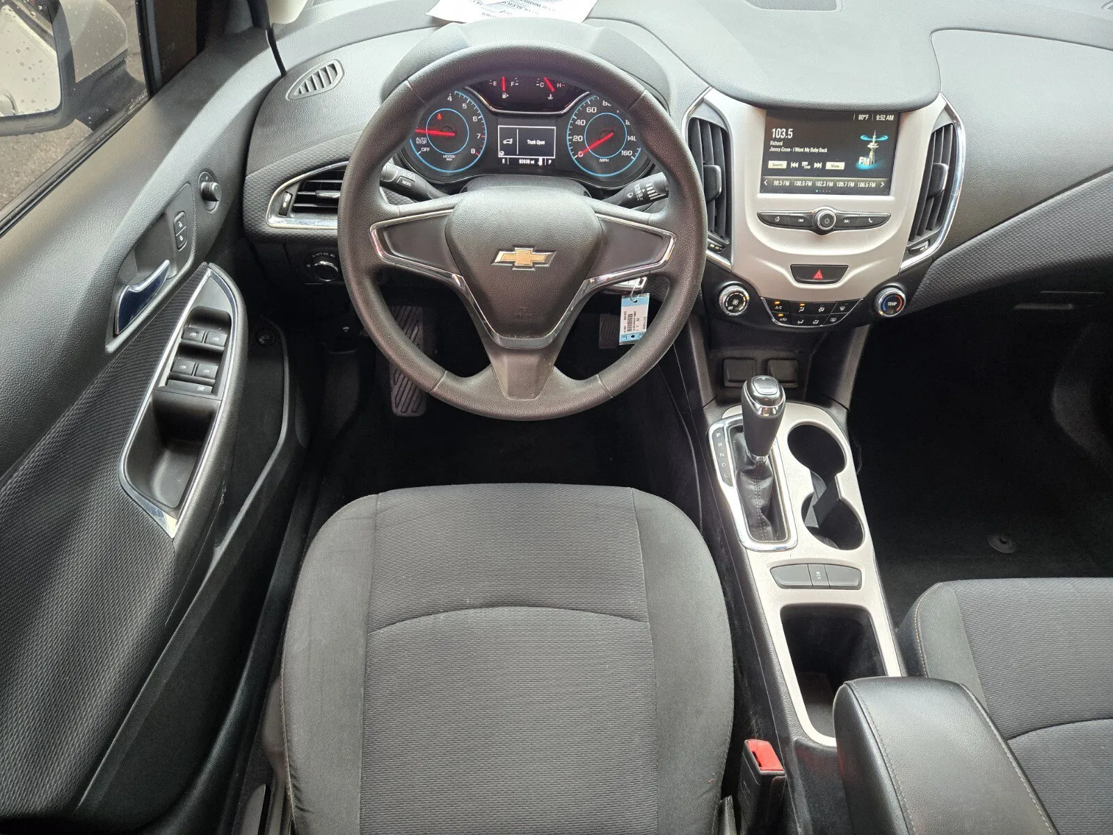 Chevrolet Cruze photo 9
