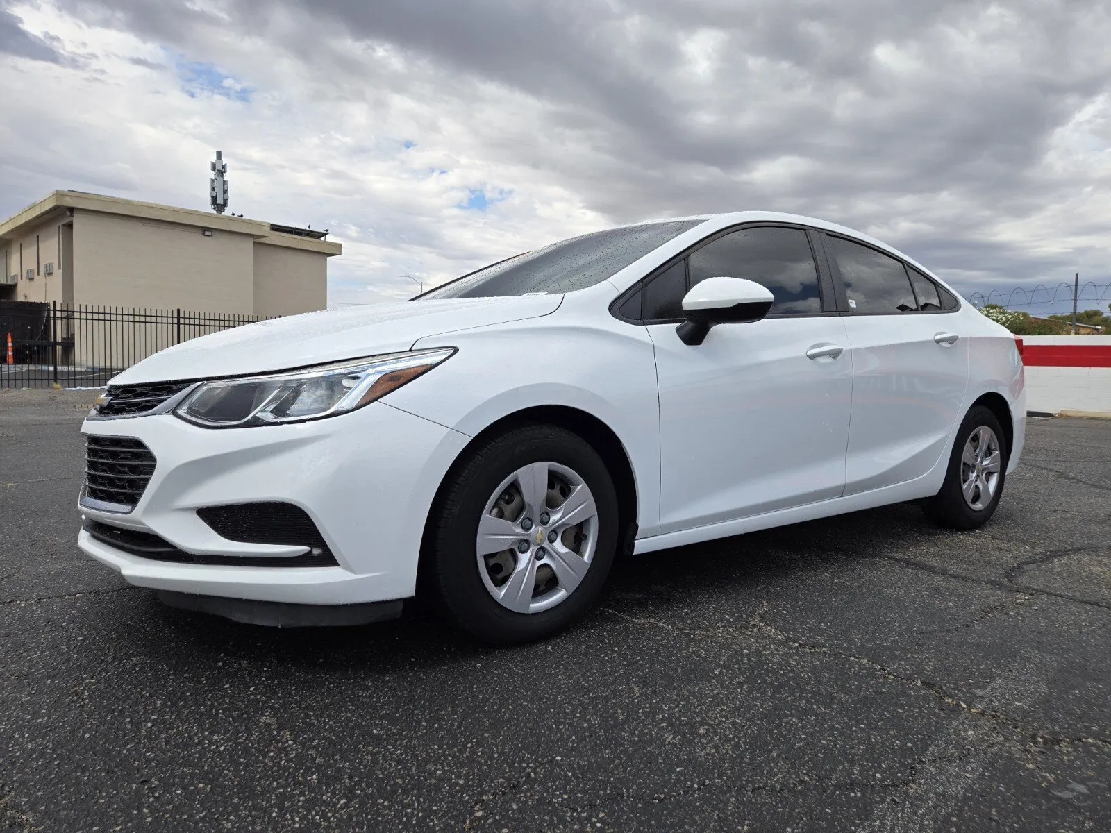 White 2017 Chevrolet Cruze LS for sale in Las Vegas, NV