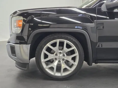 More photos of 2015 GMC Sierra 1500 SLT at Baja Auto Sales East, NV
