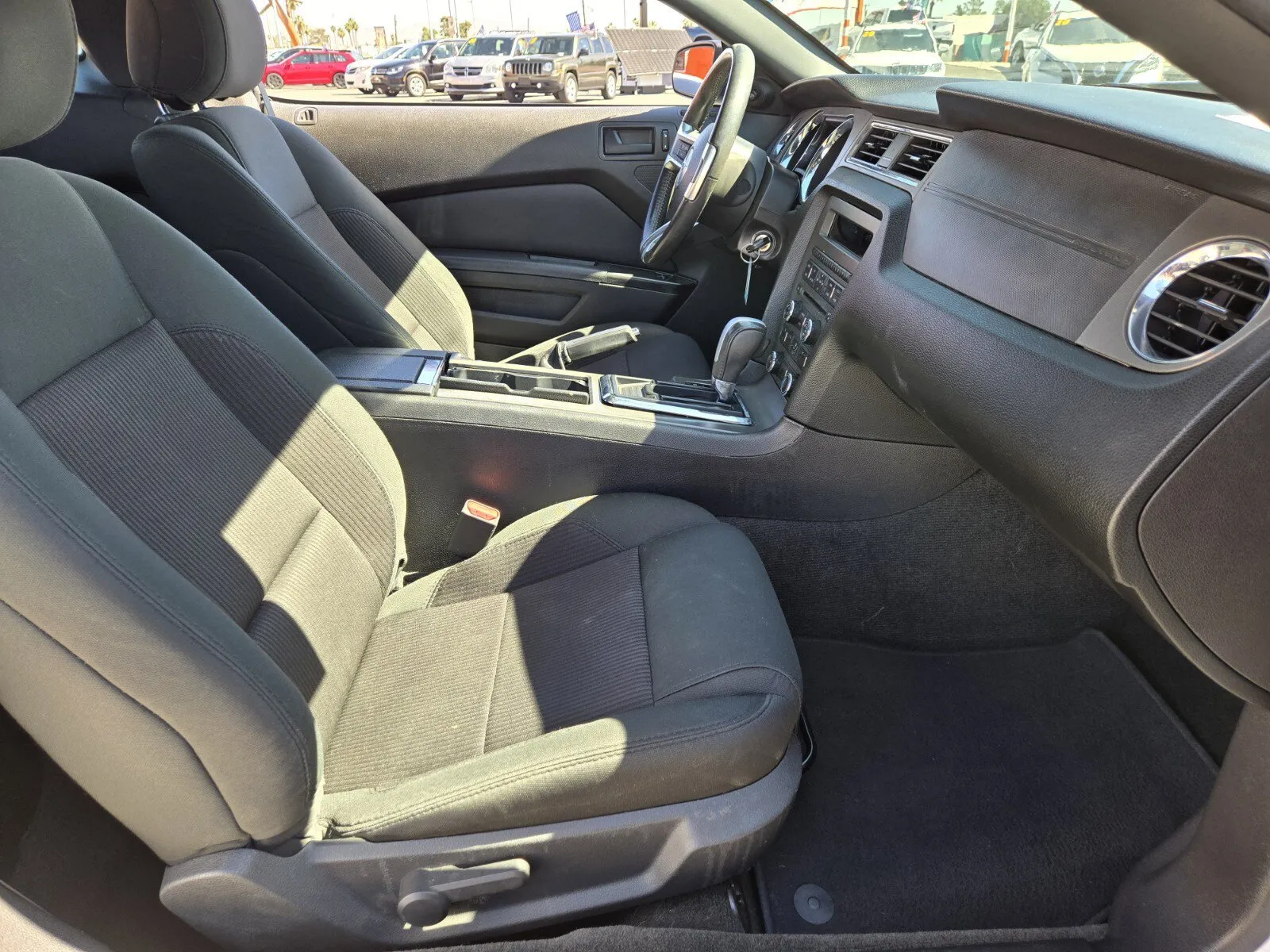Ford Mustang photo 12