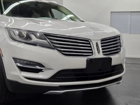More photos of 2015 Lincoln MKC 4DR AWD at Baja Auto Sales East, NV
