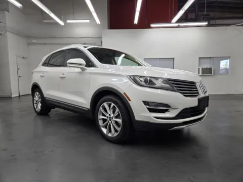 More photos of 2015 Lincoln MKC 4DR AWD at Baja Auto Sales East, NV