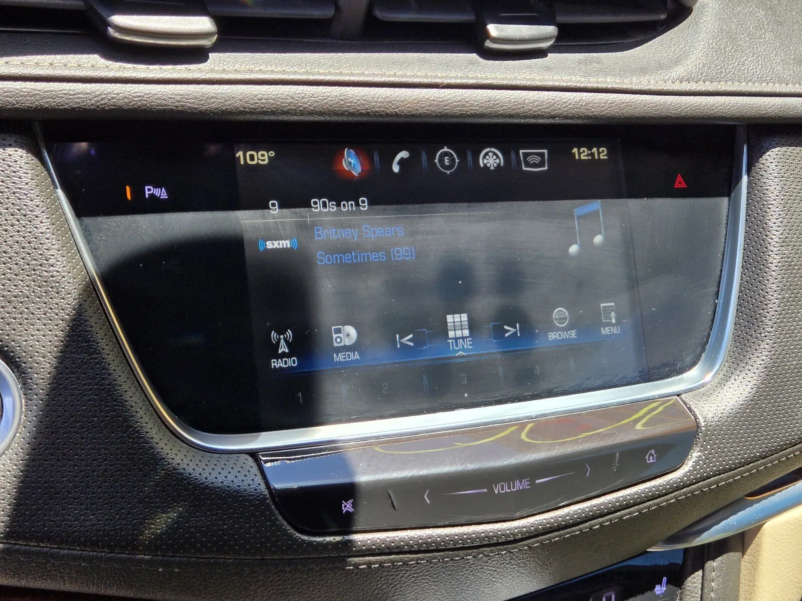 Cadillac XT5 photo 18