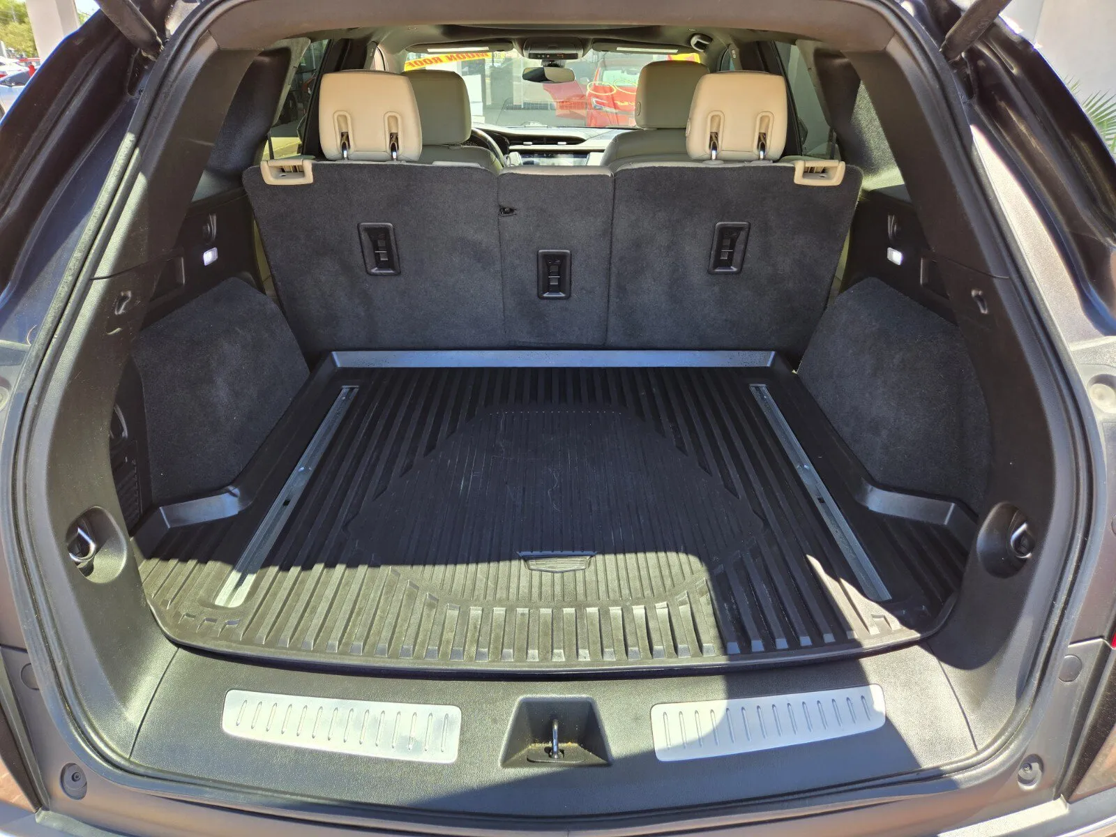 Cadillac XT5 photo 11