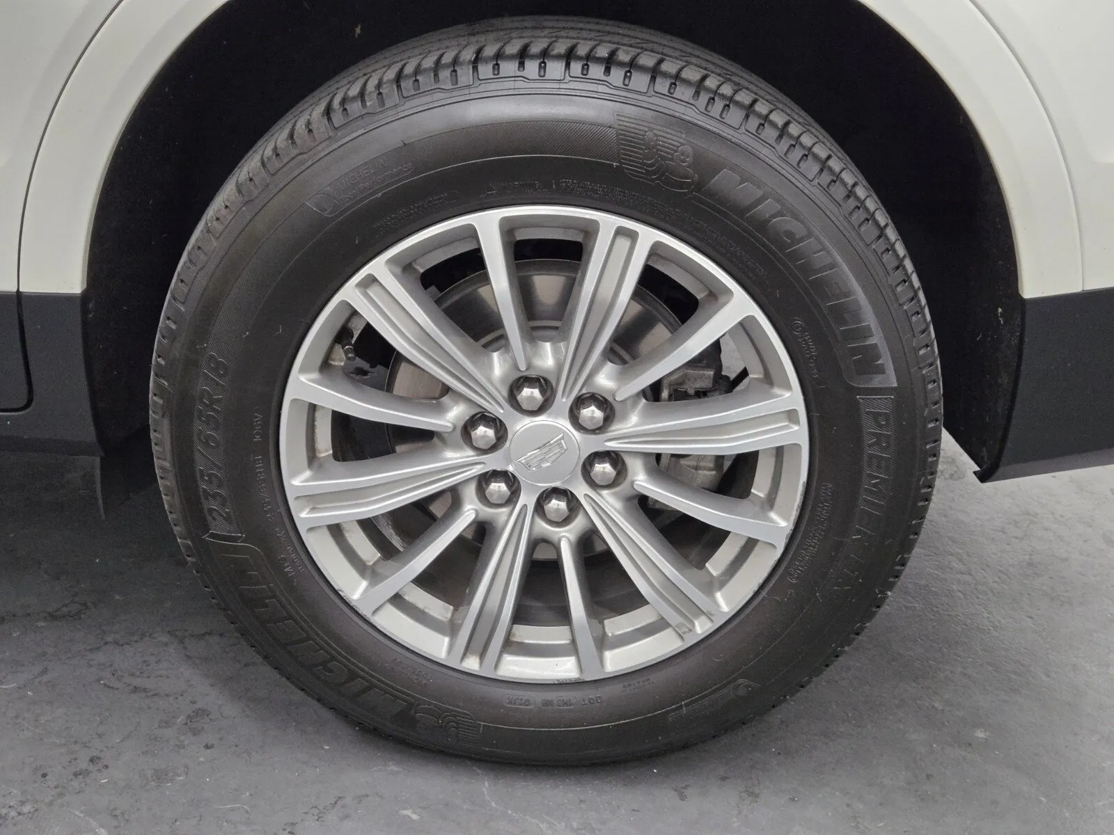 Cadillac XT5 photo 6