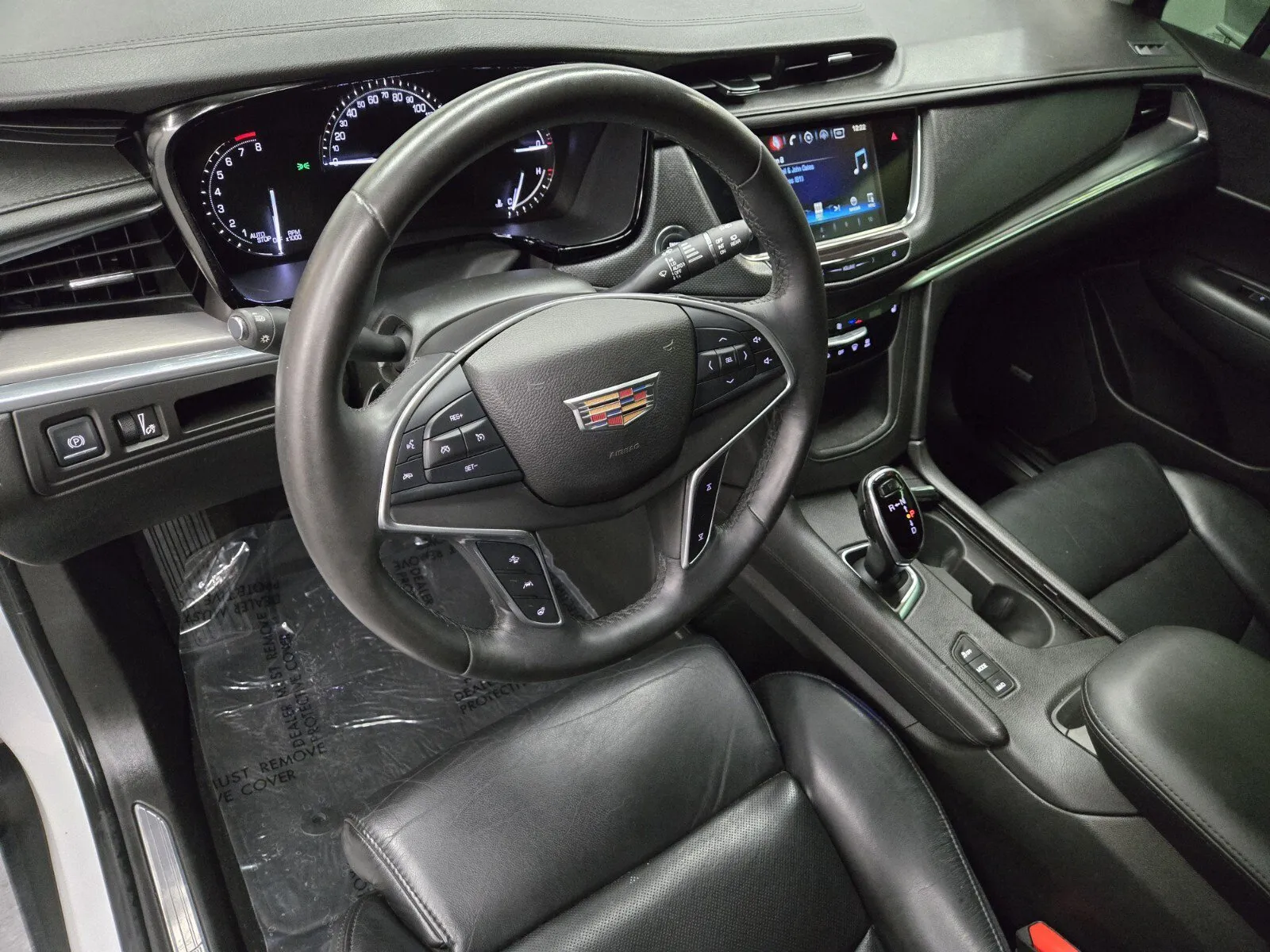 Cadillac XT5 photo 8