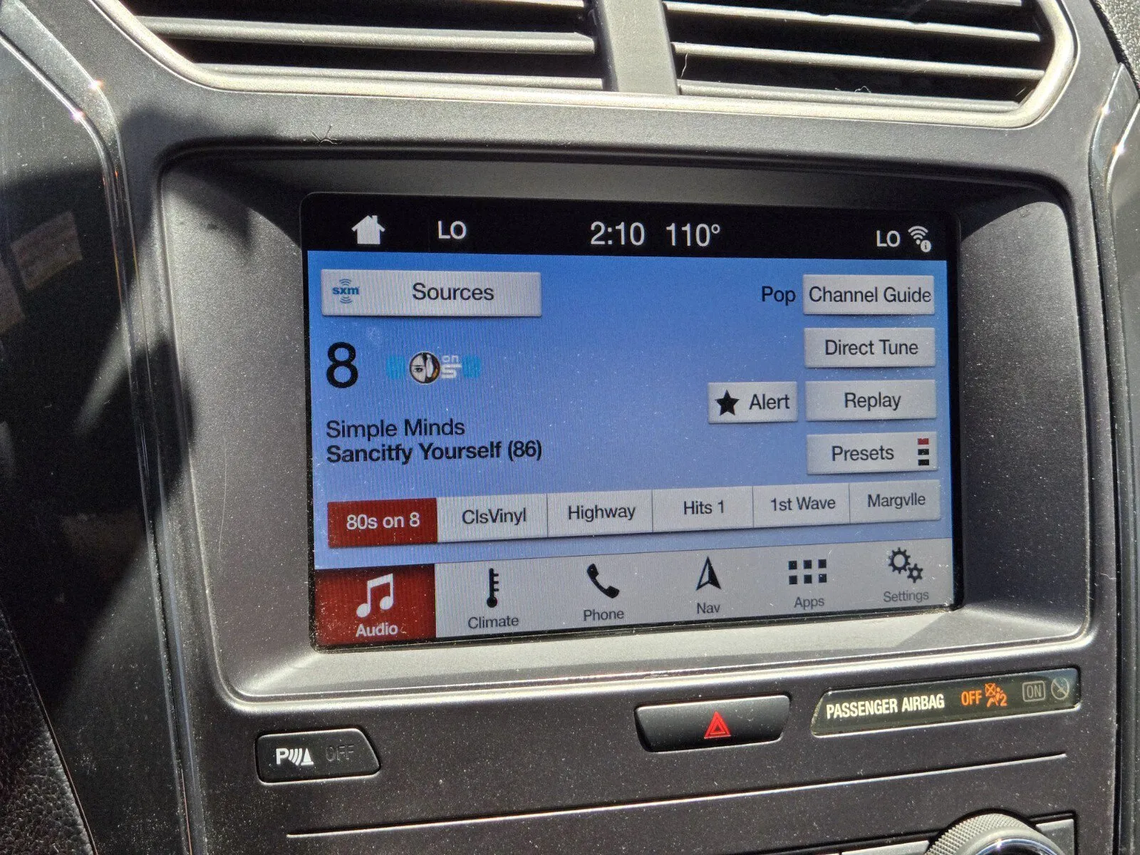 Ford Explorer photo 18