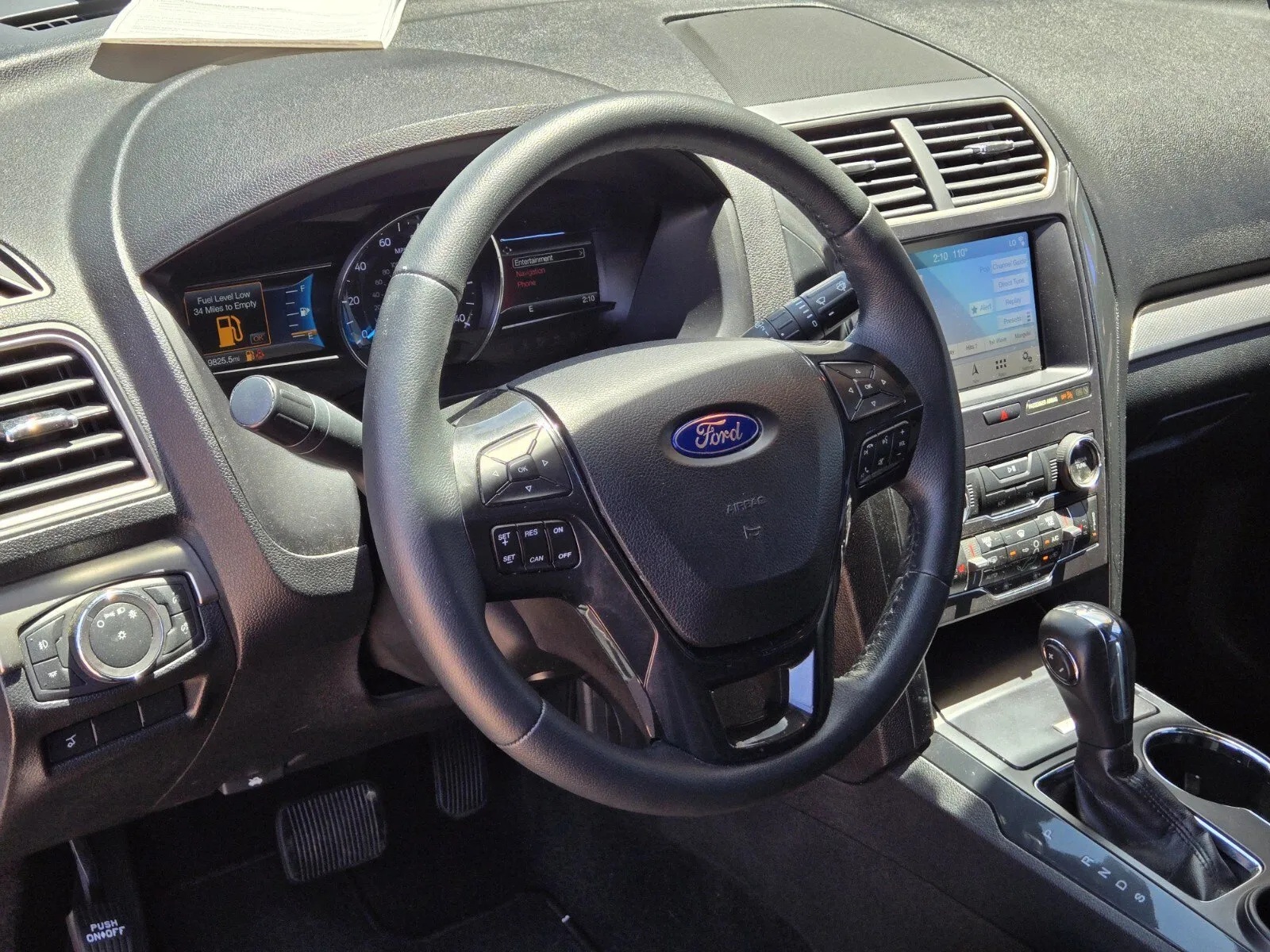 Ford Explorer photo 16