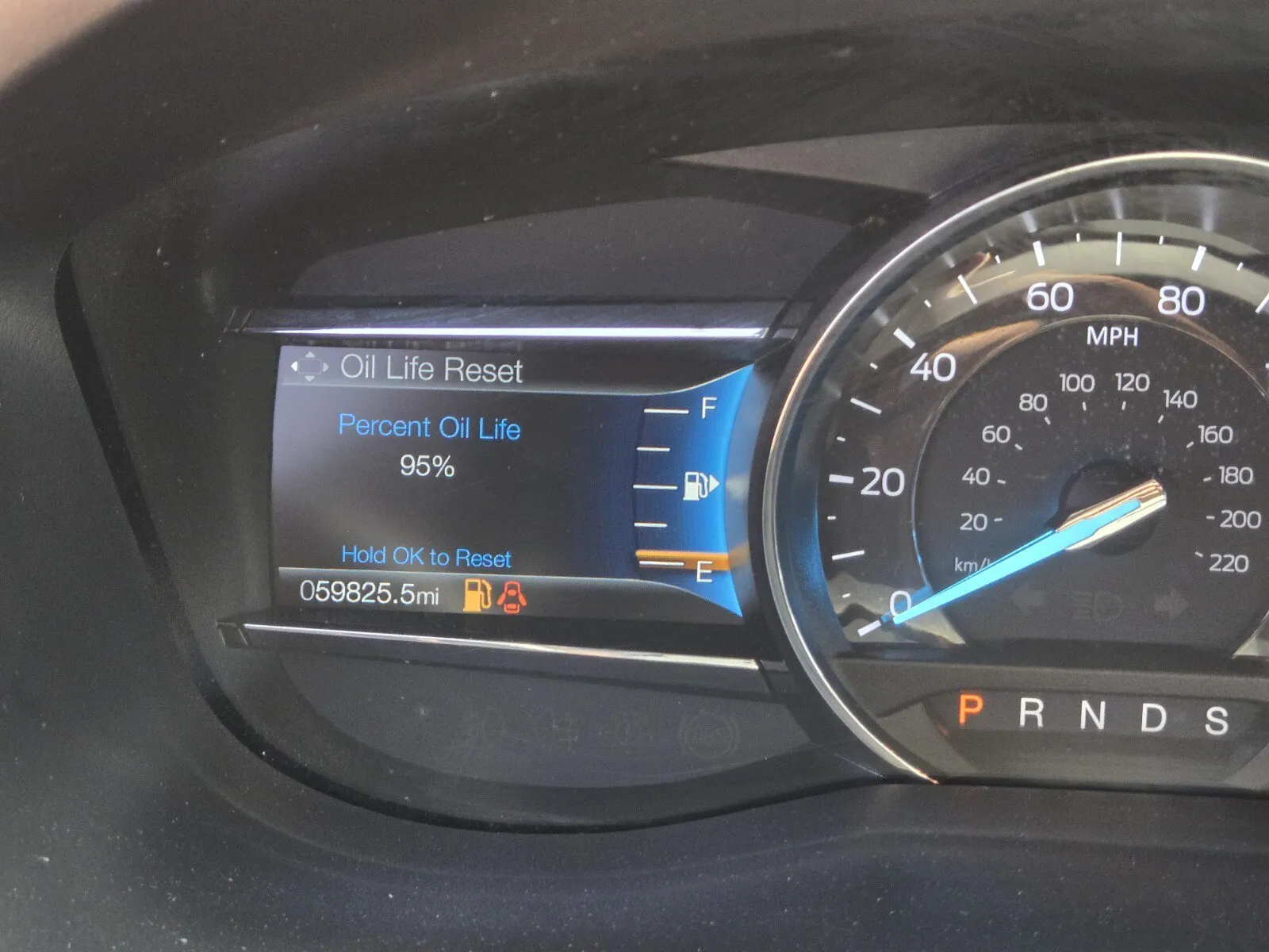 Ford Explorer photo 17