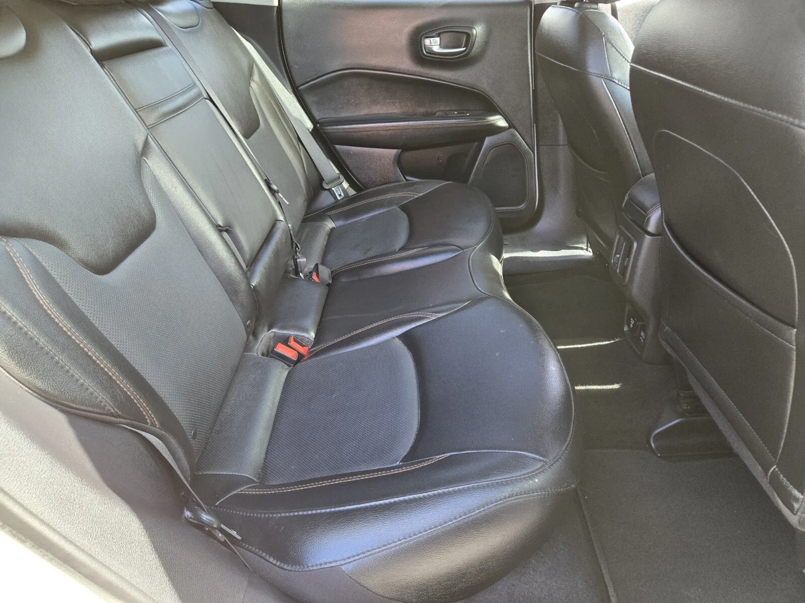 Jeep Compass photo 12