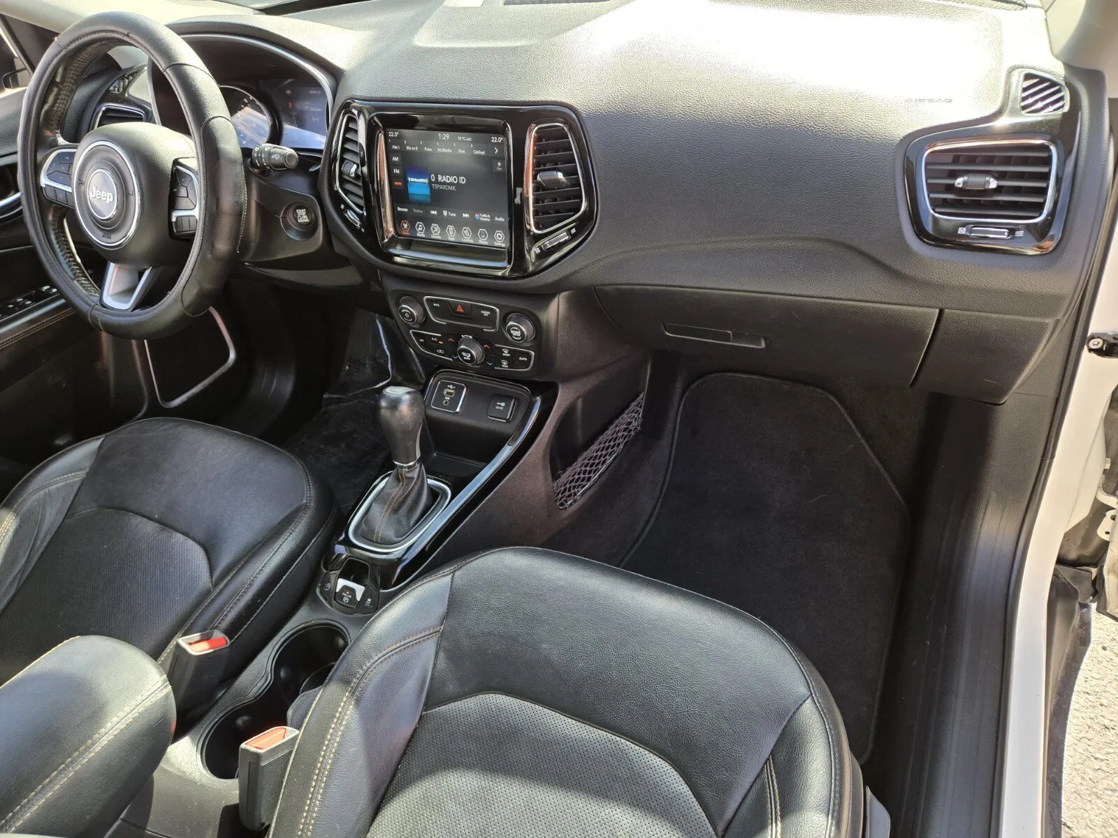 Jeep Compass photo 14