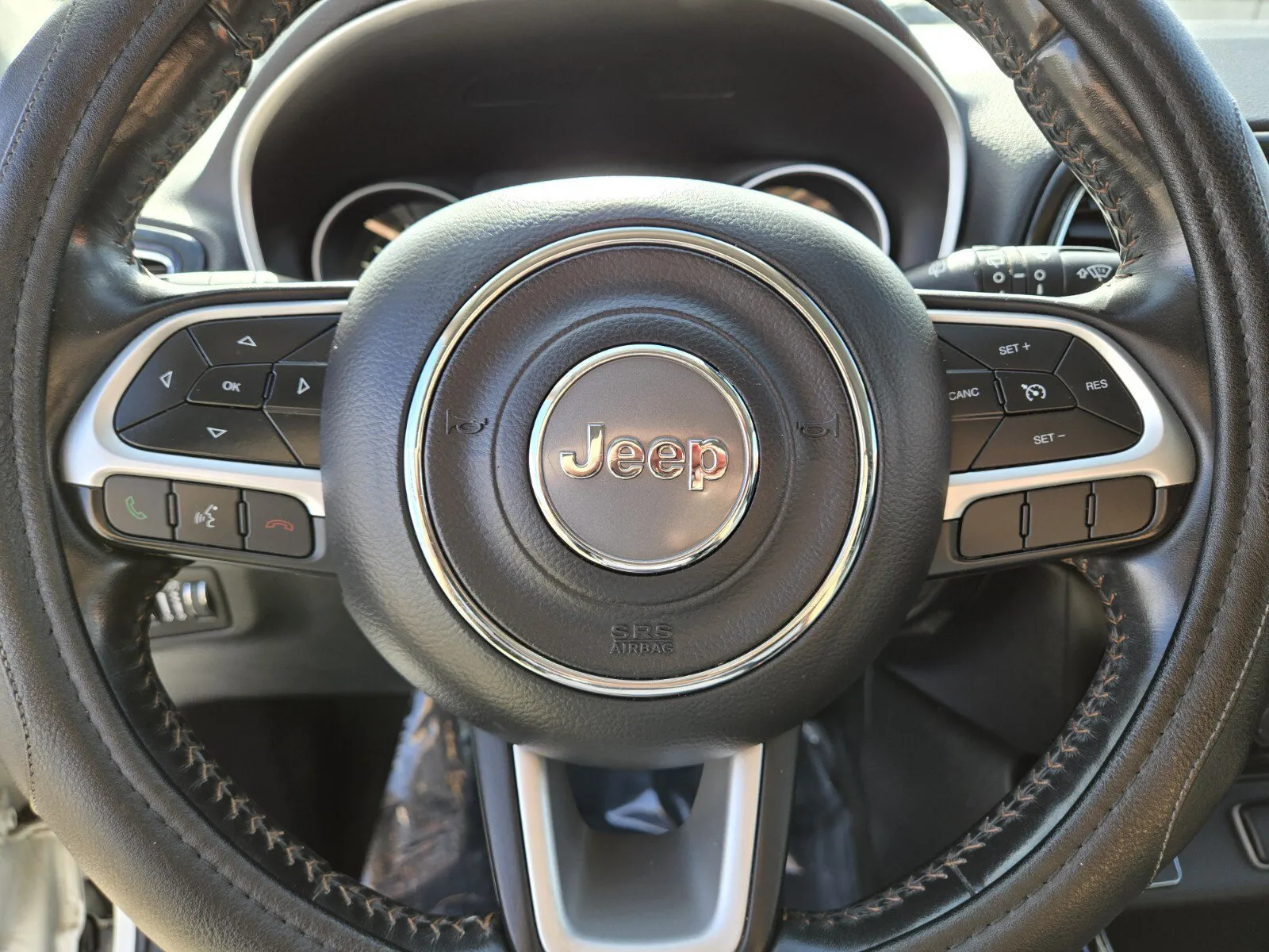 Jeep Compass photo 16