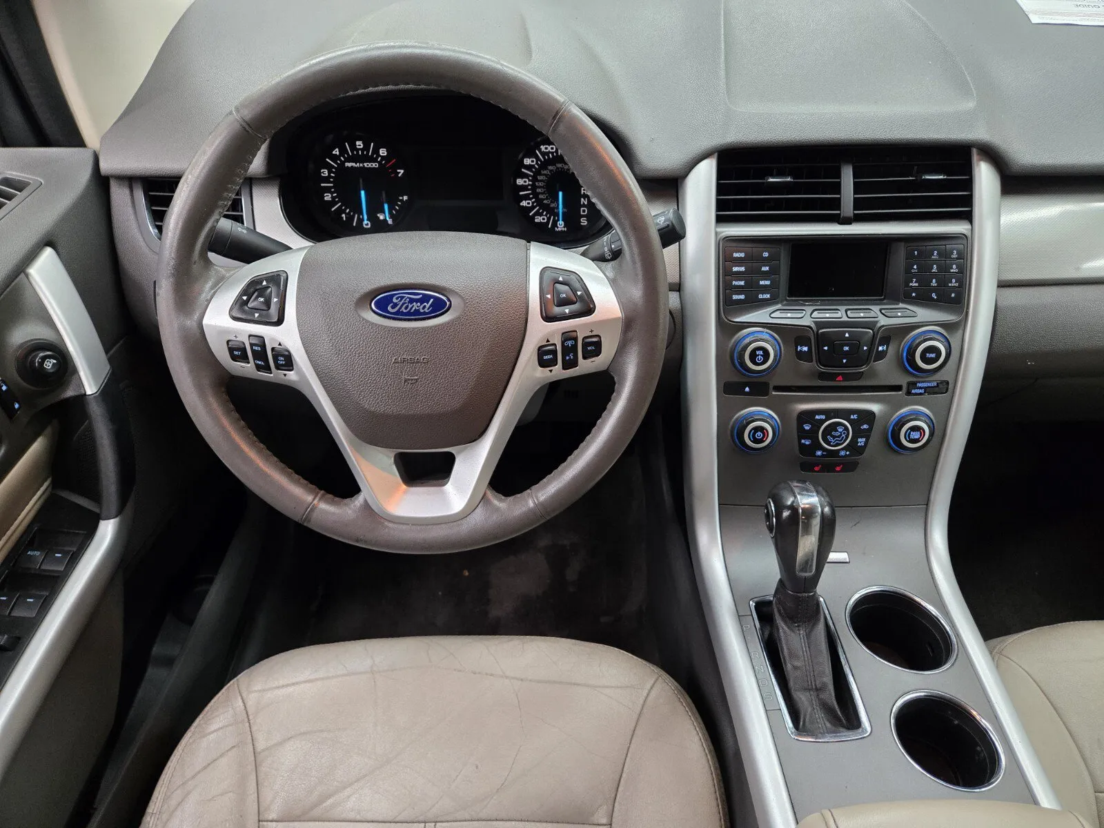 Ford Edge photo 9