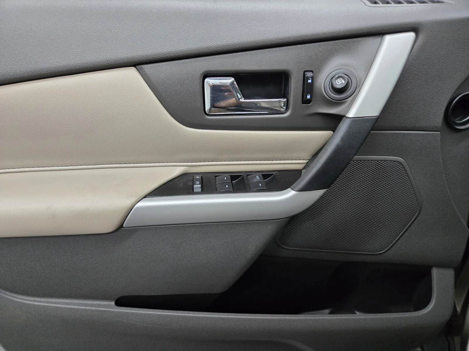 Ford Edge photo 14