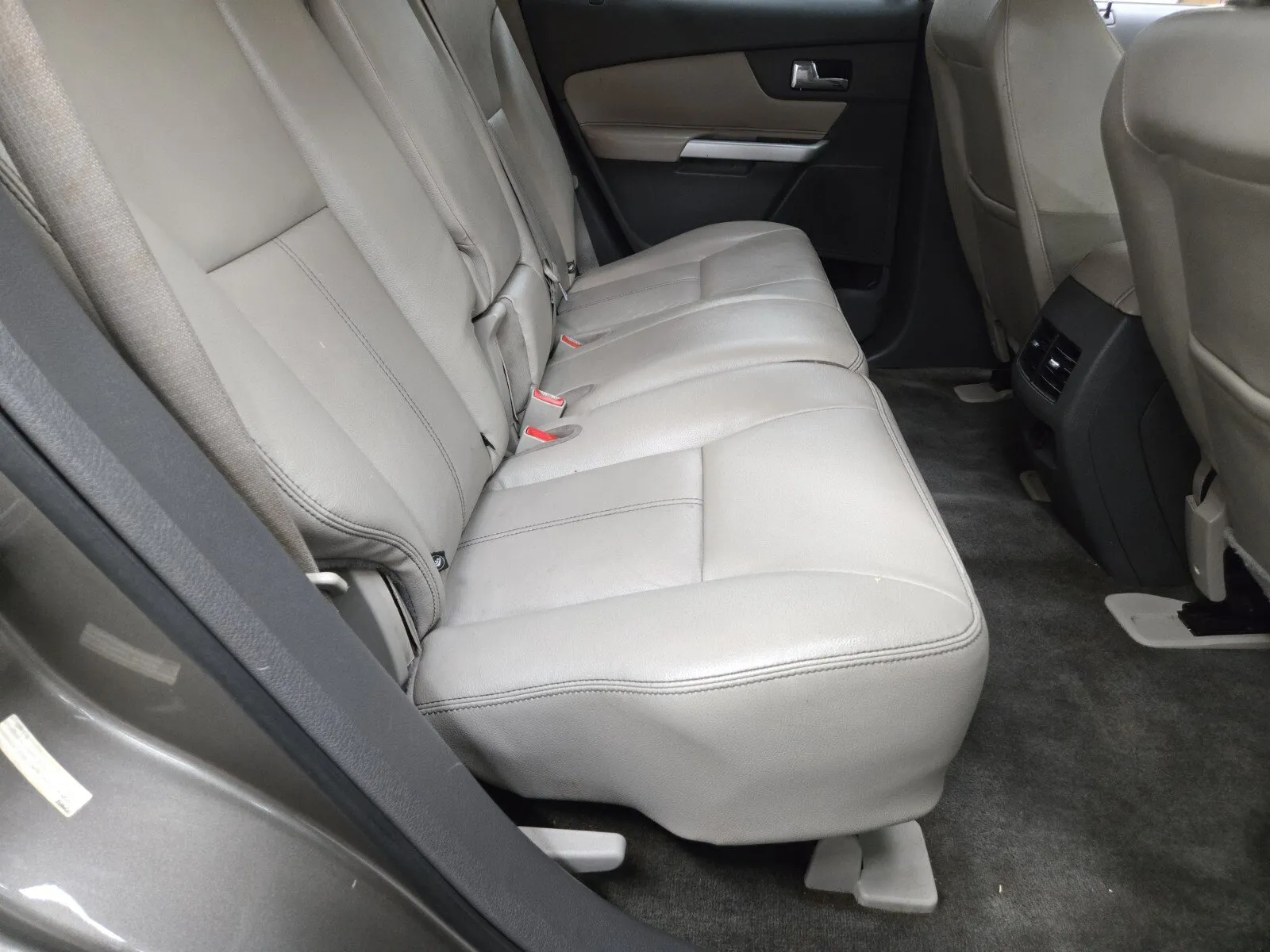 Ford Edge photo 11