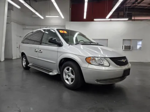 More photos of 2003 Chrysler Town & Country LX at Baja Auto Sales East, NV