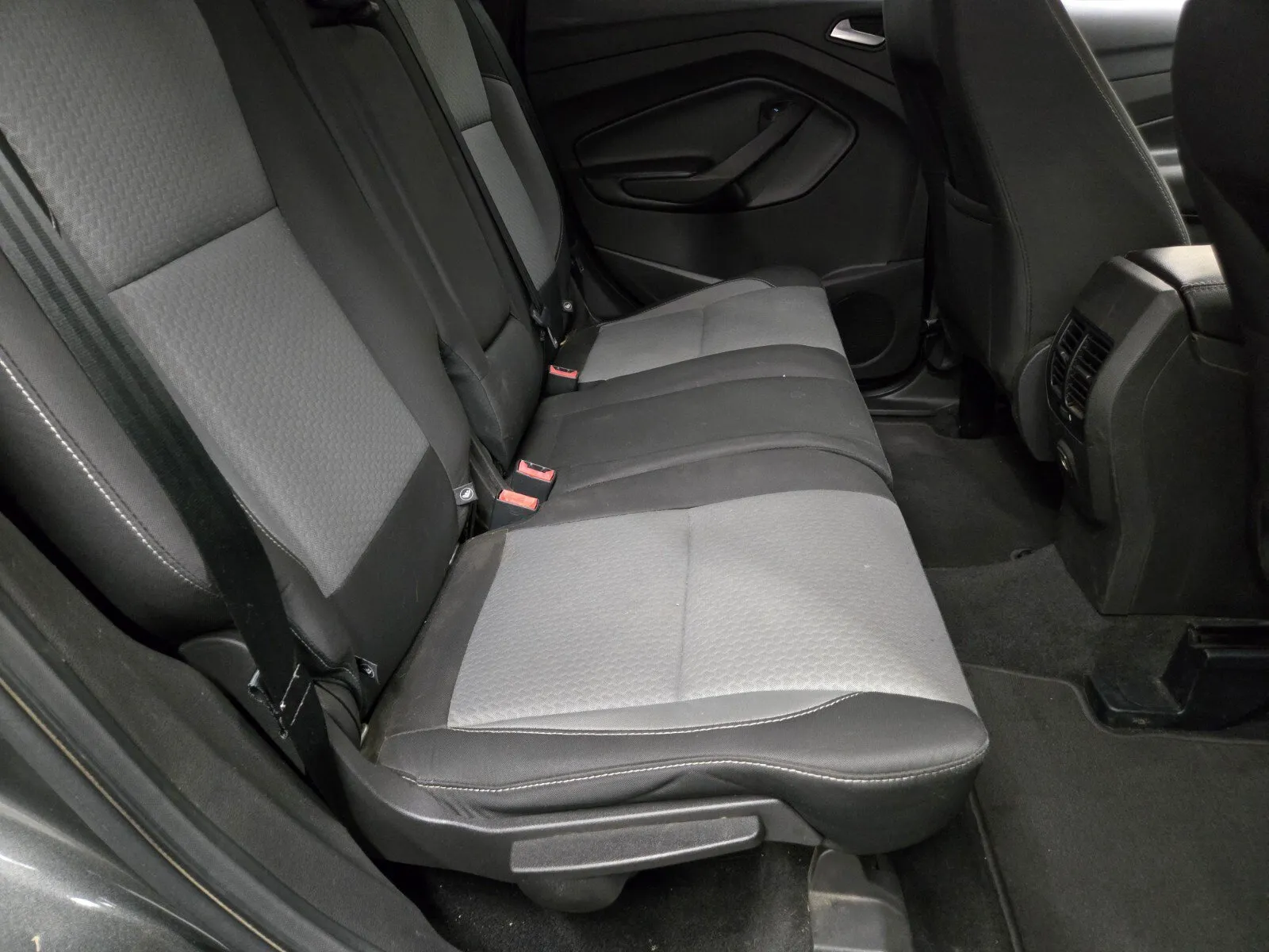 Ford Escape photo 10
