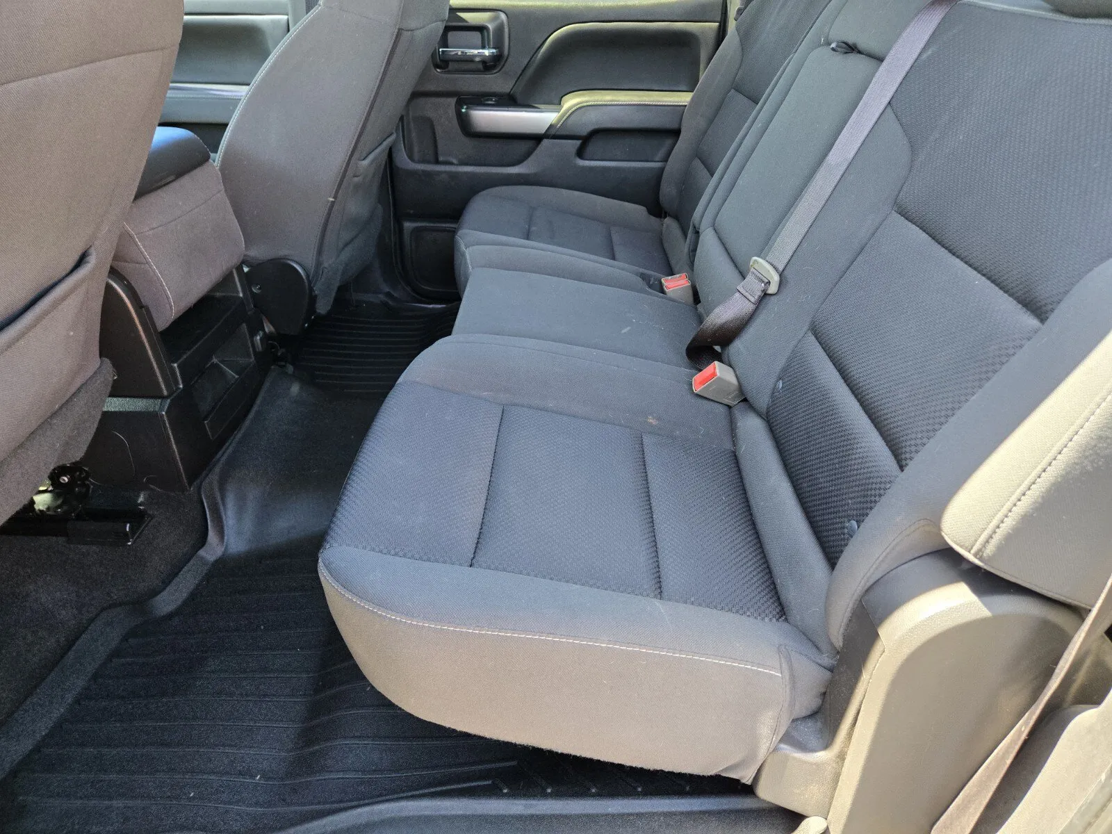 Chevrolet Silverado photo 7
