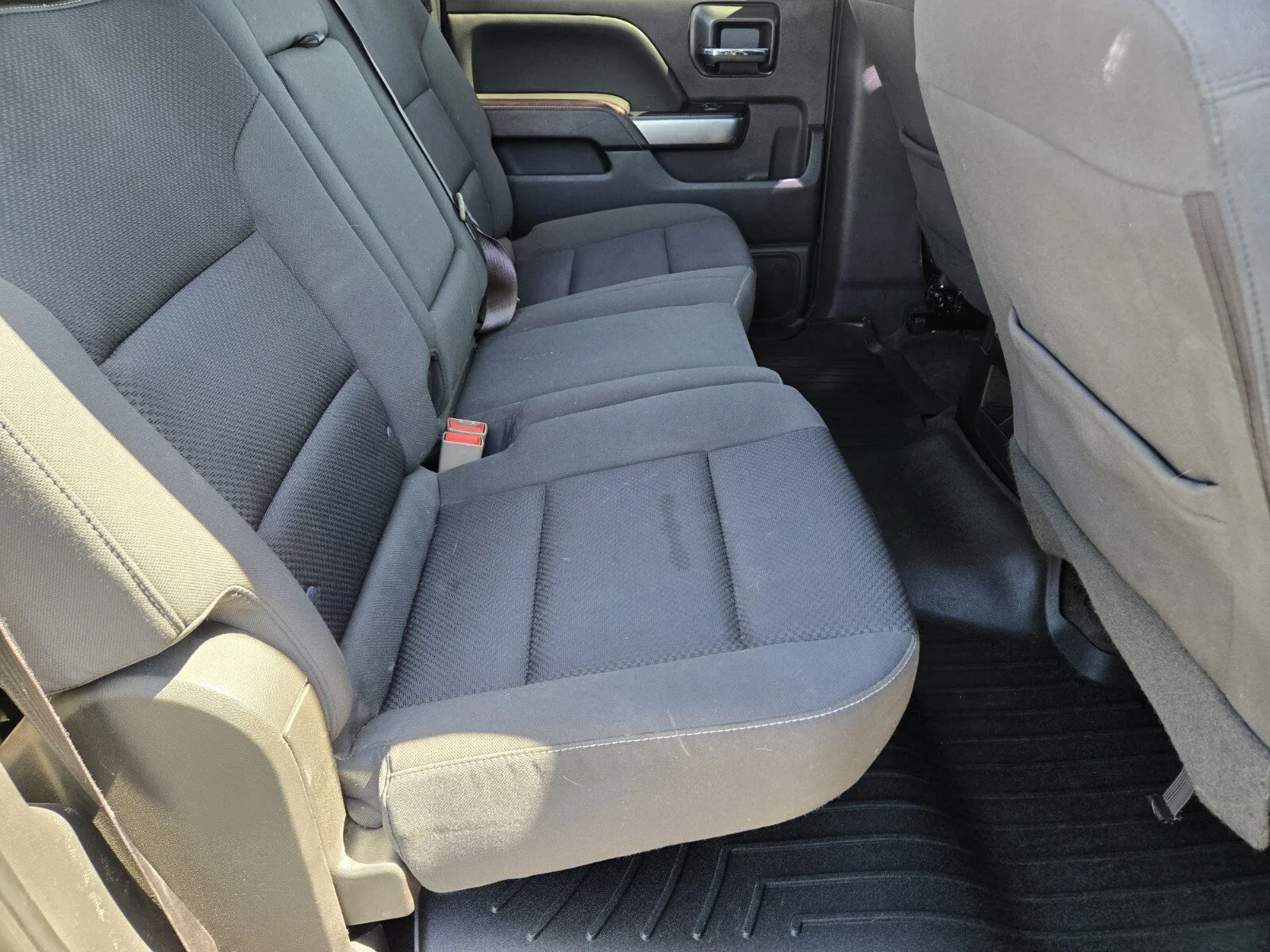 Chevrolet Silverado photo 10
