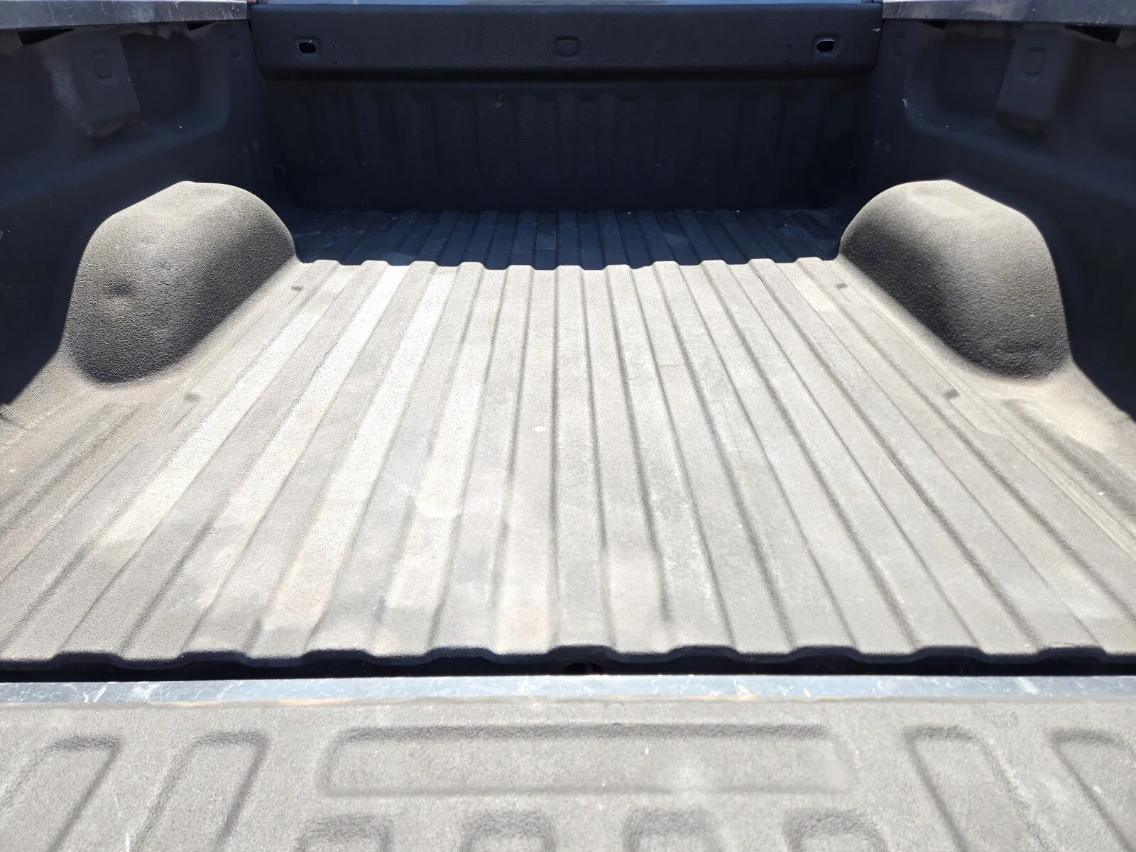 Chevrolet Silverado photo 9