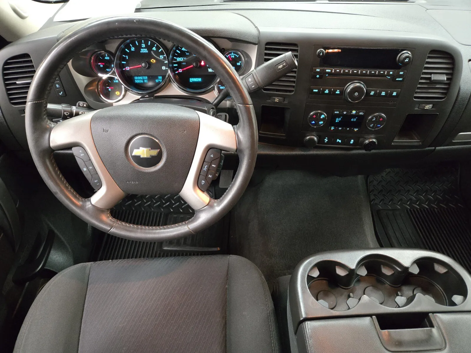 Chevrolet Silverado photo 9