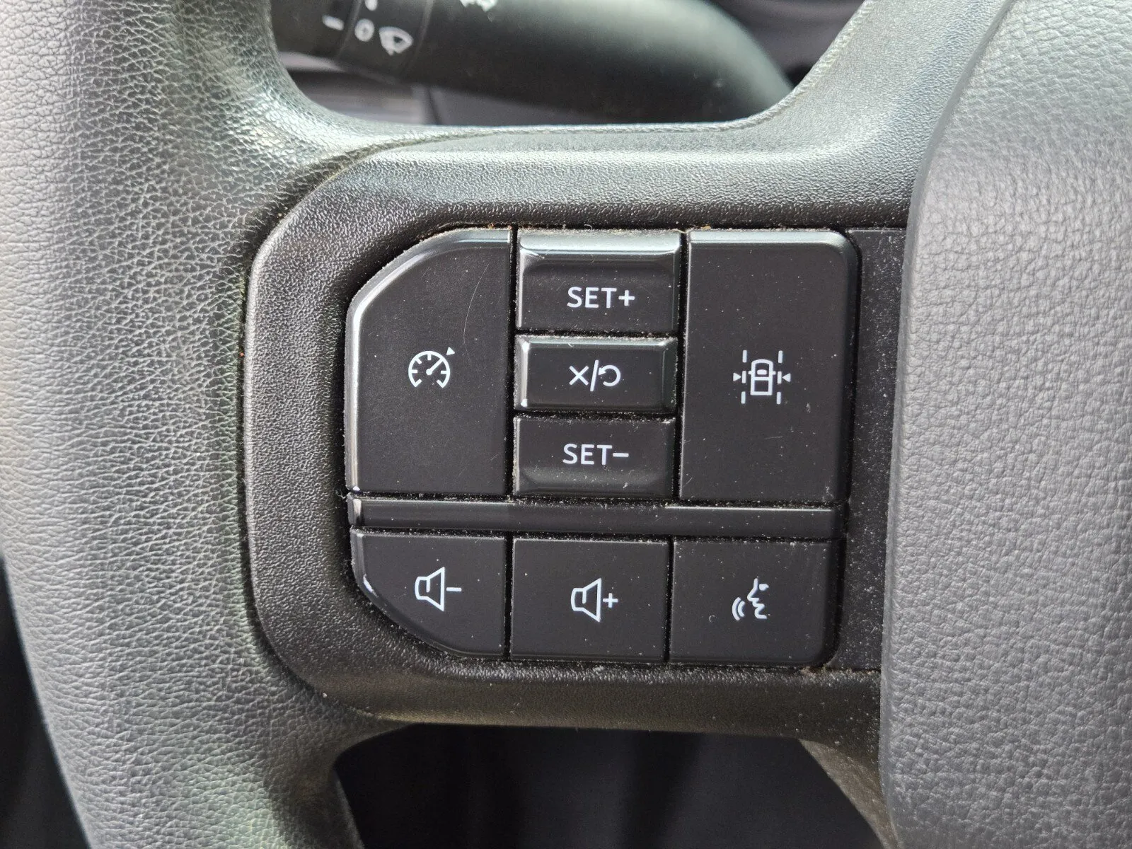 Ford F-150 photo 18
