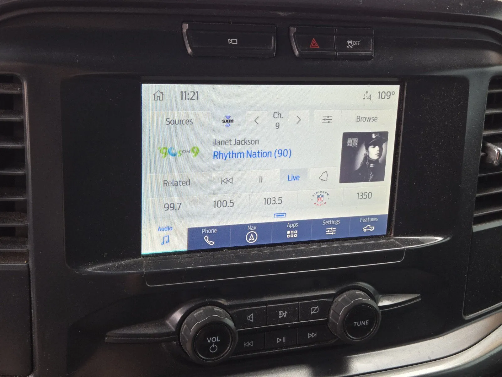 Ford F-150 photo 16