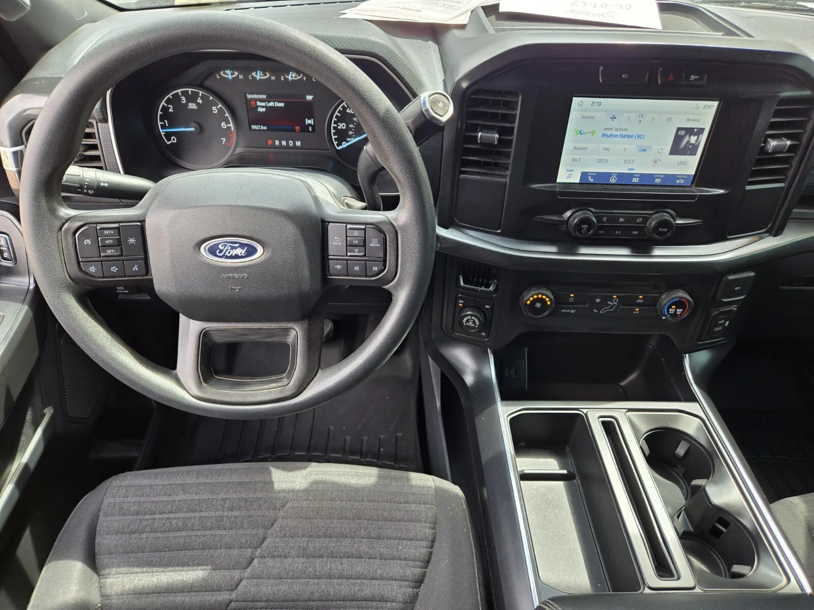 Ford F-150 photo 9