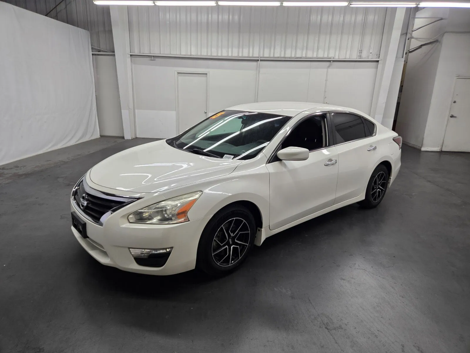 White 2015 Nissan Altima 2.5 S for sale in Las Vegas, NV