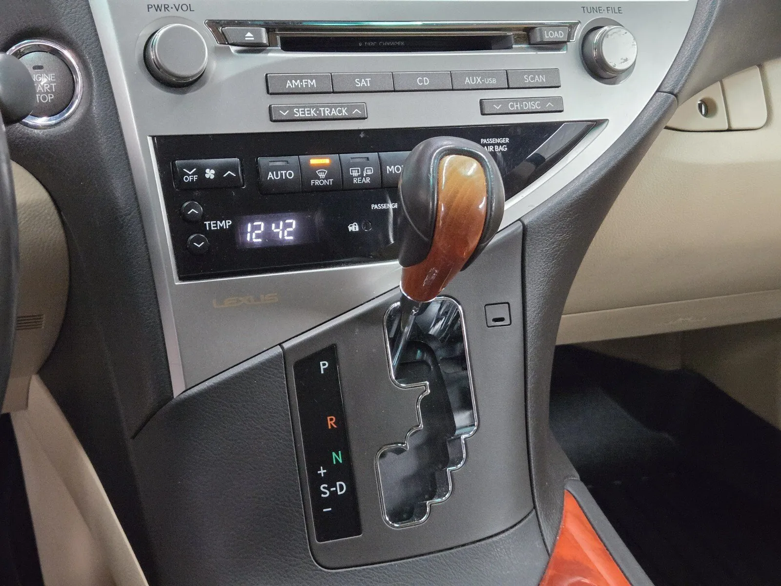 Lexus RX photo 18