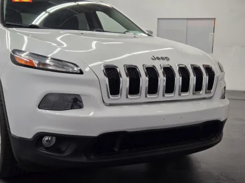 More photos of 2016 Jeep Cherokee Latitude at Baja Auto Sales East, NV