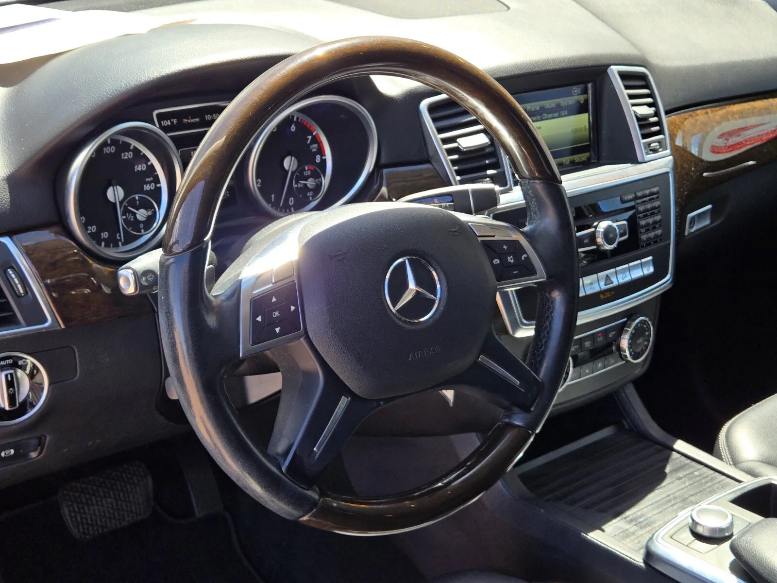 Mercedes-Benz M-Class photo 15