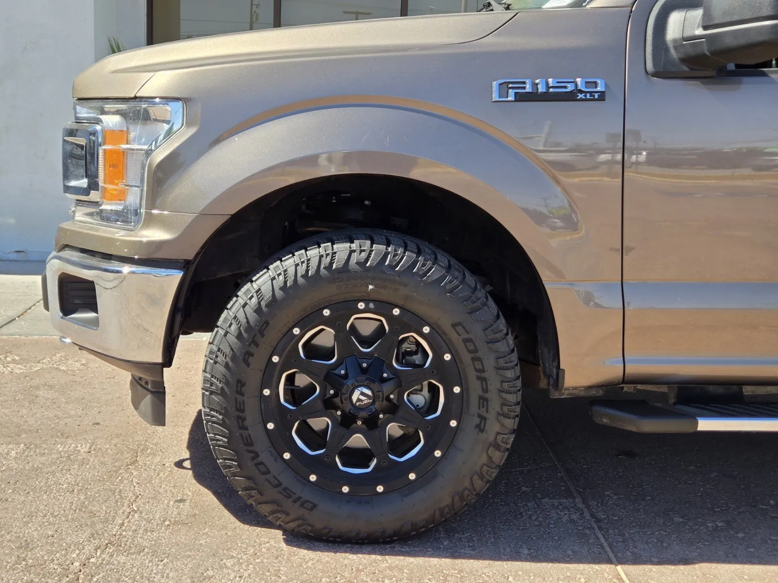 Ford F-150 photo 6