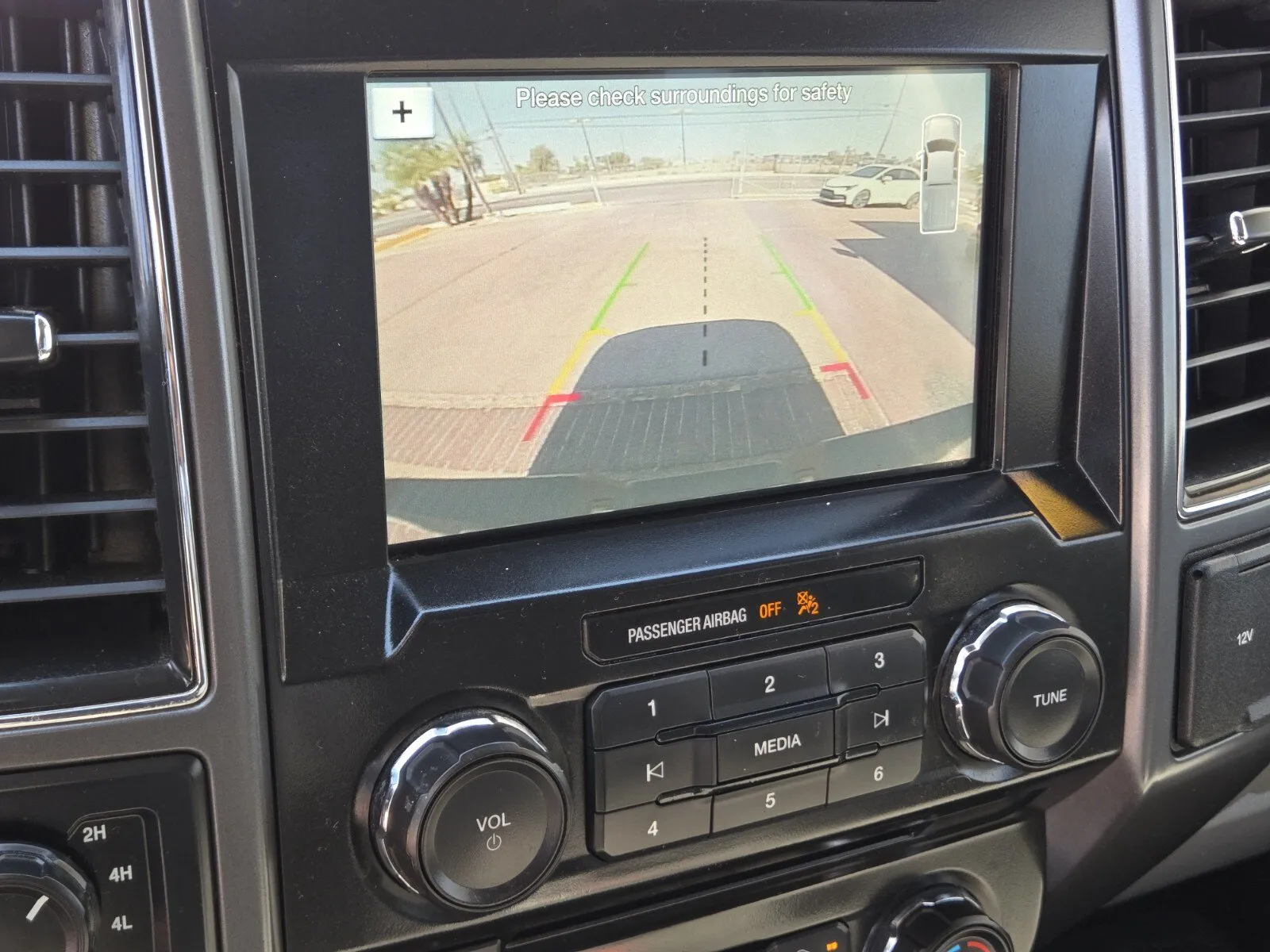 Ford F-150 photo 17