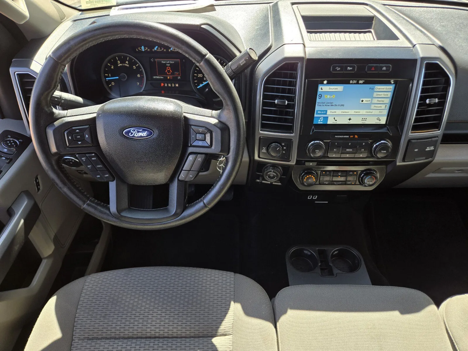 Ford F-150 photo 9
