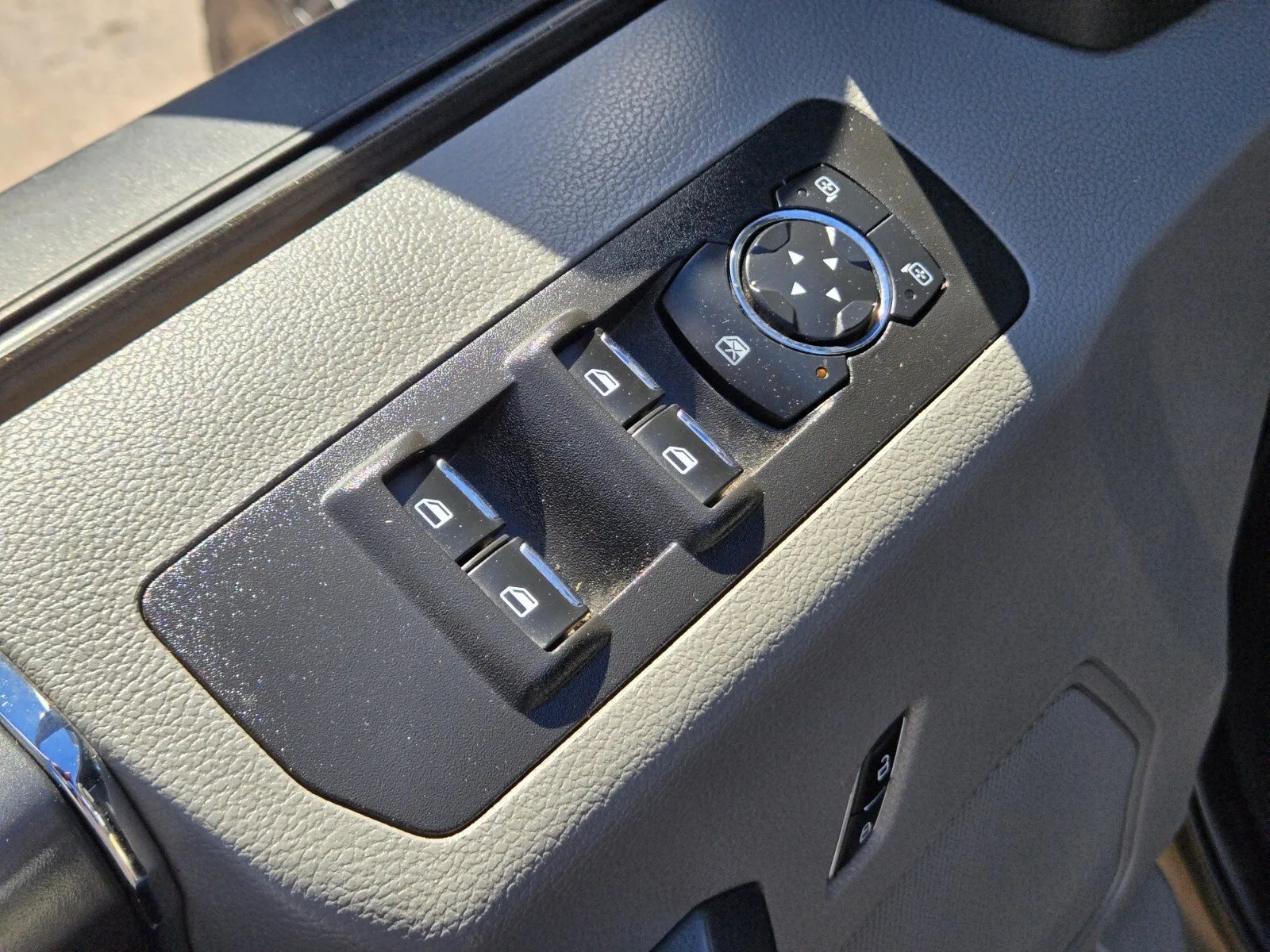Ford F-150 photo 13