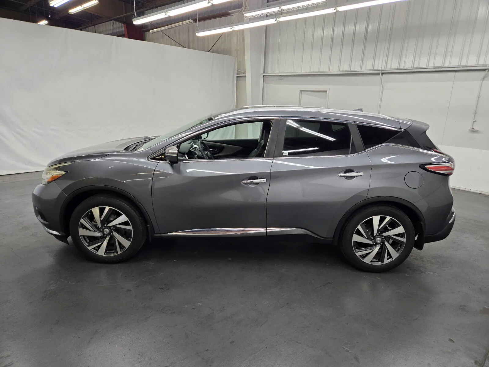 Nissan Murano photo 2