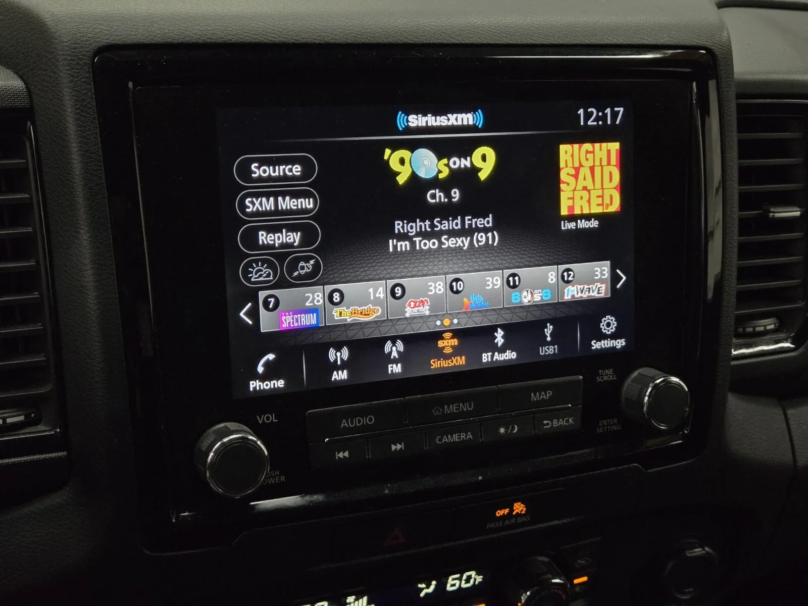 Nissan Frontier photo 17